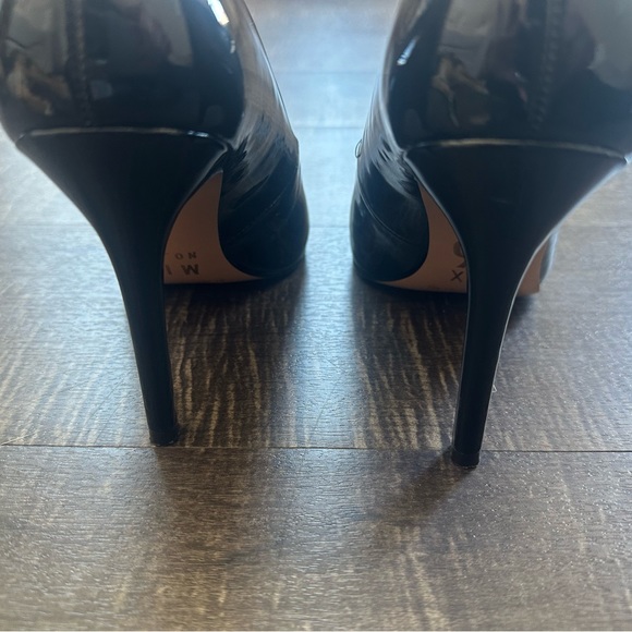 Black Stiletto Heels - Picture 4 of 6